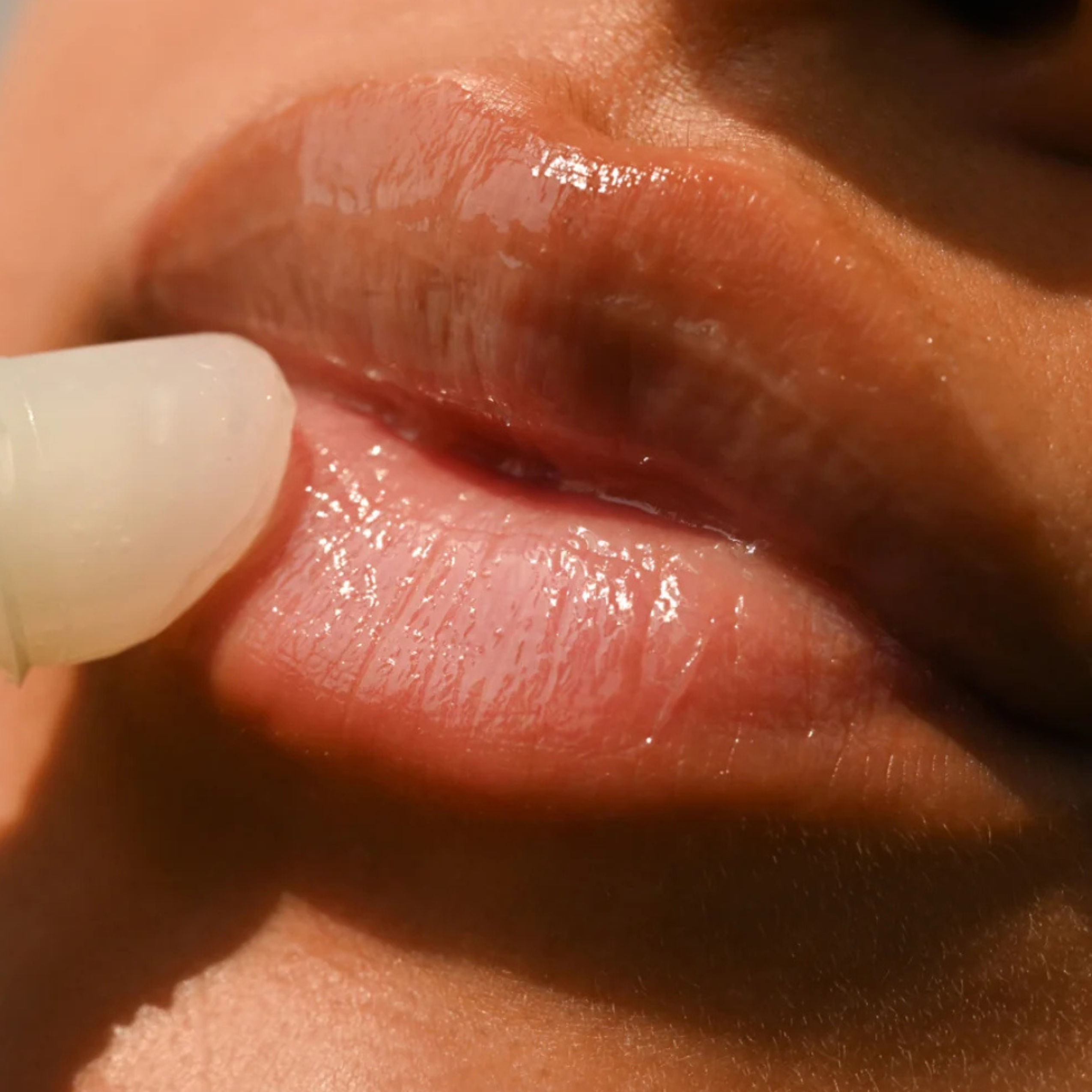 eos- Raspberry Kiwi Splash Super Balm