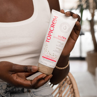 Topicrem - Ultra Moisturizing Sparkling Body (200ml/ 6.7 fl.oz.)