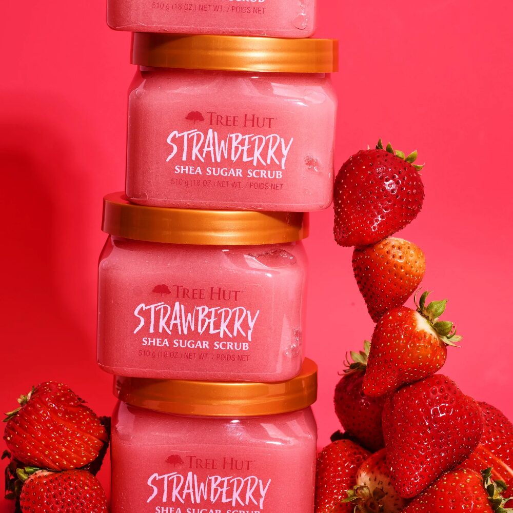 Tree Hut - Strawberry Shea Sugar Scrub (510g / 18 oz.)